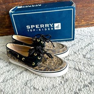 Speedy top-sider ( leopard and black patent leather) size 7